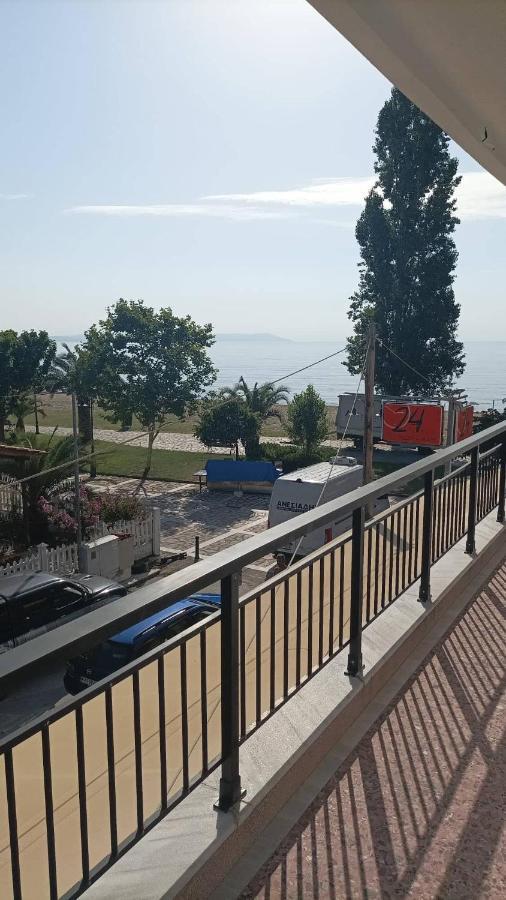 Kleanthis Blue Apartment Vrasná Exterior foto
